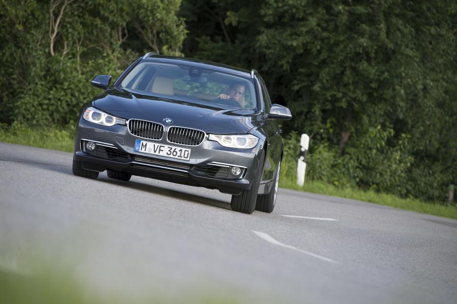  BMW 328i Touring Luxury 2012 года  (фото 159 из 200)